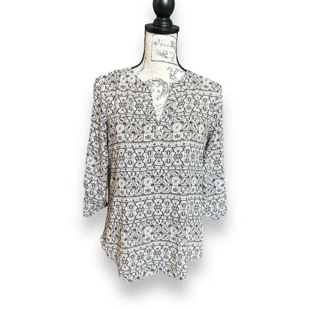 Cato Long Sleeve Challis Roll Tab Sleeve High Low Blouse Geometric Floral XS